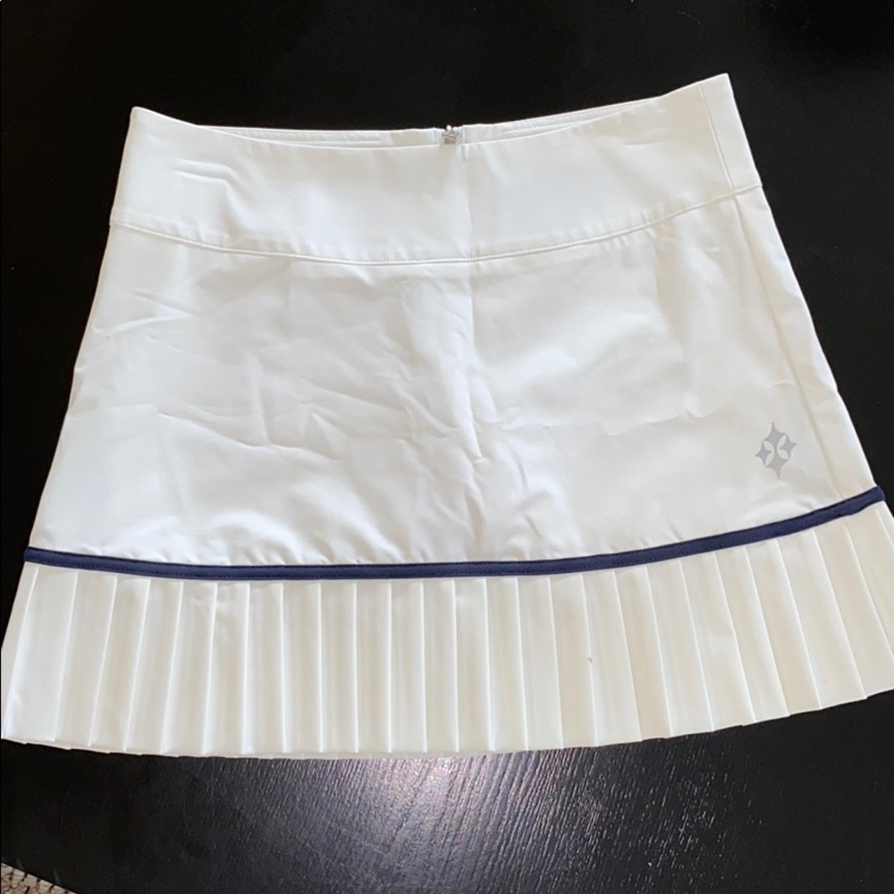 All by Jofit women’s skirt